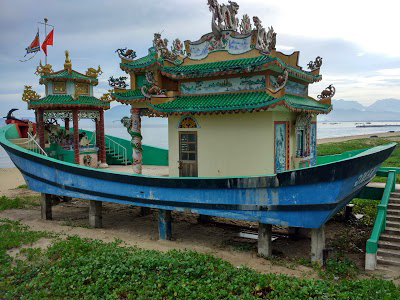 Đền Ngư Ông Phú Lộc