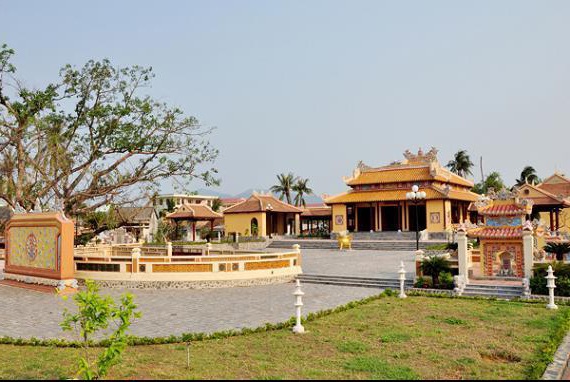 Đền thờ Thoại Ngọc Hầu